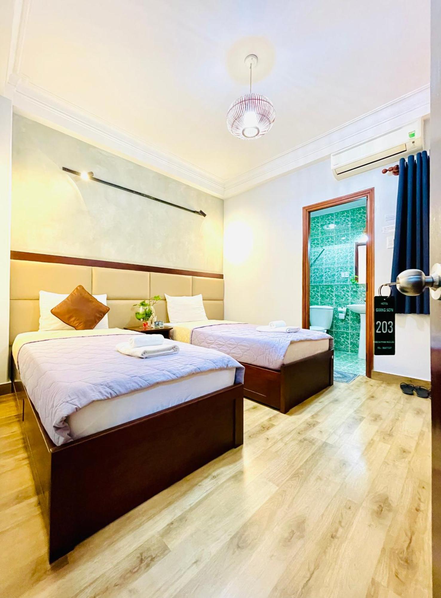 Giang Son Hotel江山民宿范五老区酒吧街胡志明市 2* Hô Chi Minh-Ville